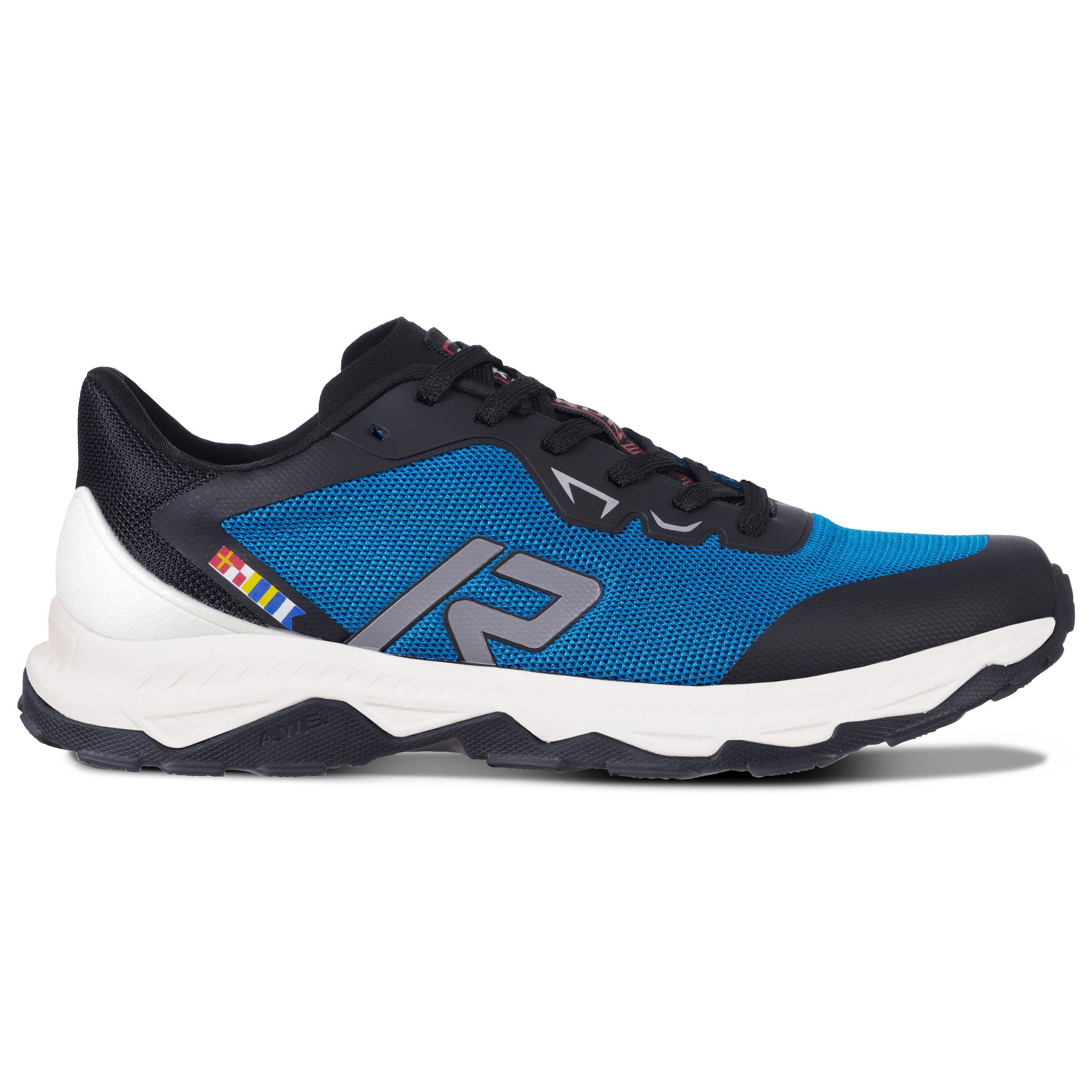 Saga sports cheap shoes price
