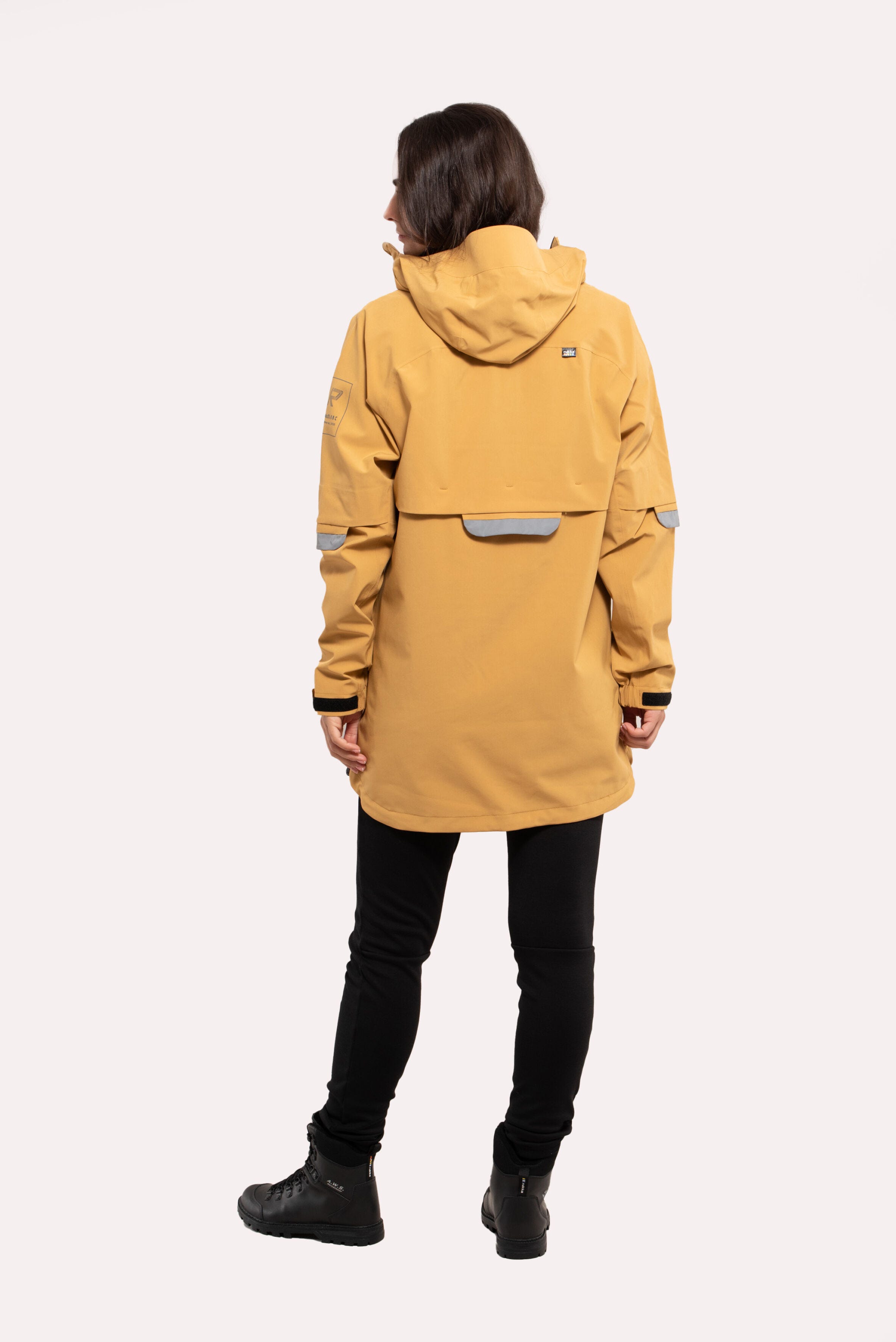 Burton chuteout anorak camel sales